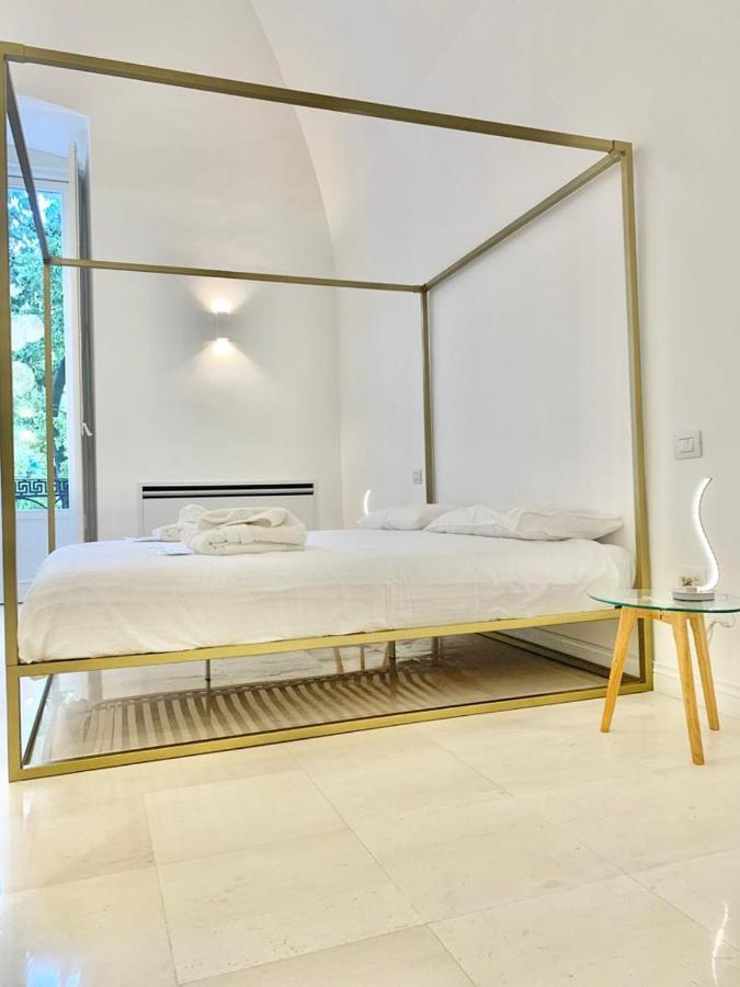 Апартаменты Federiciano White House - Bari Center Экстерьер фото